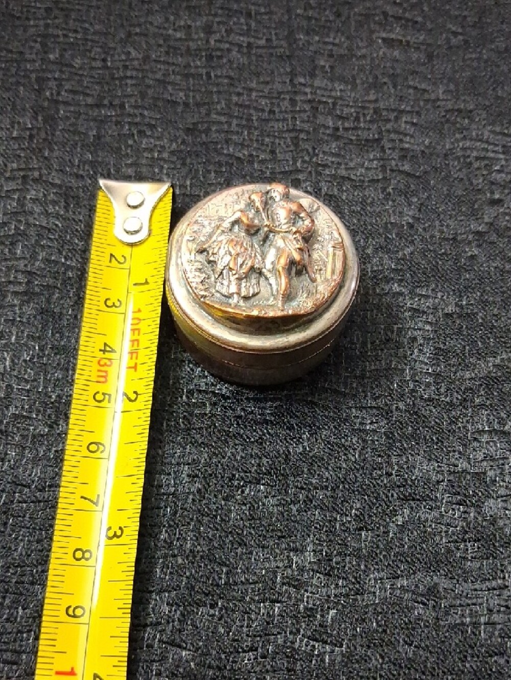 Antique-style Round Trinket Box in Mixed Metal Tones - Picture 6 of 6